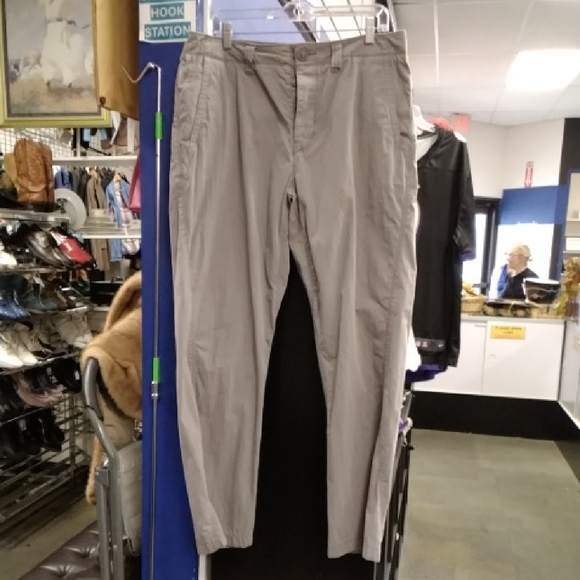 The North Face Men's Tan Cargo Pants - Picture 1 of 6